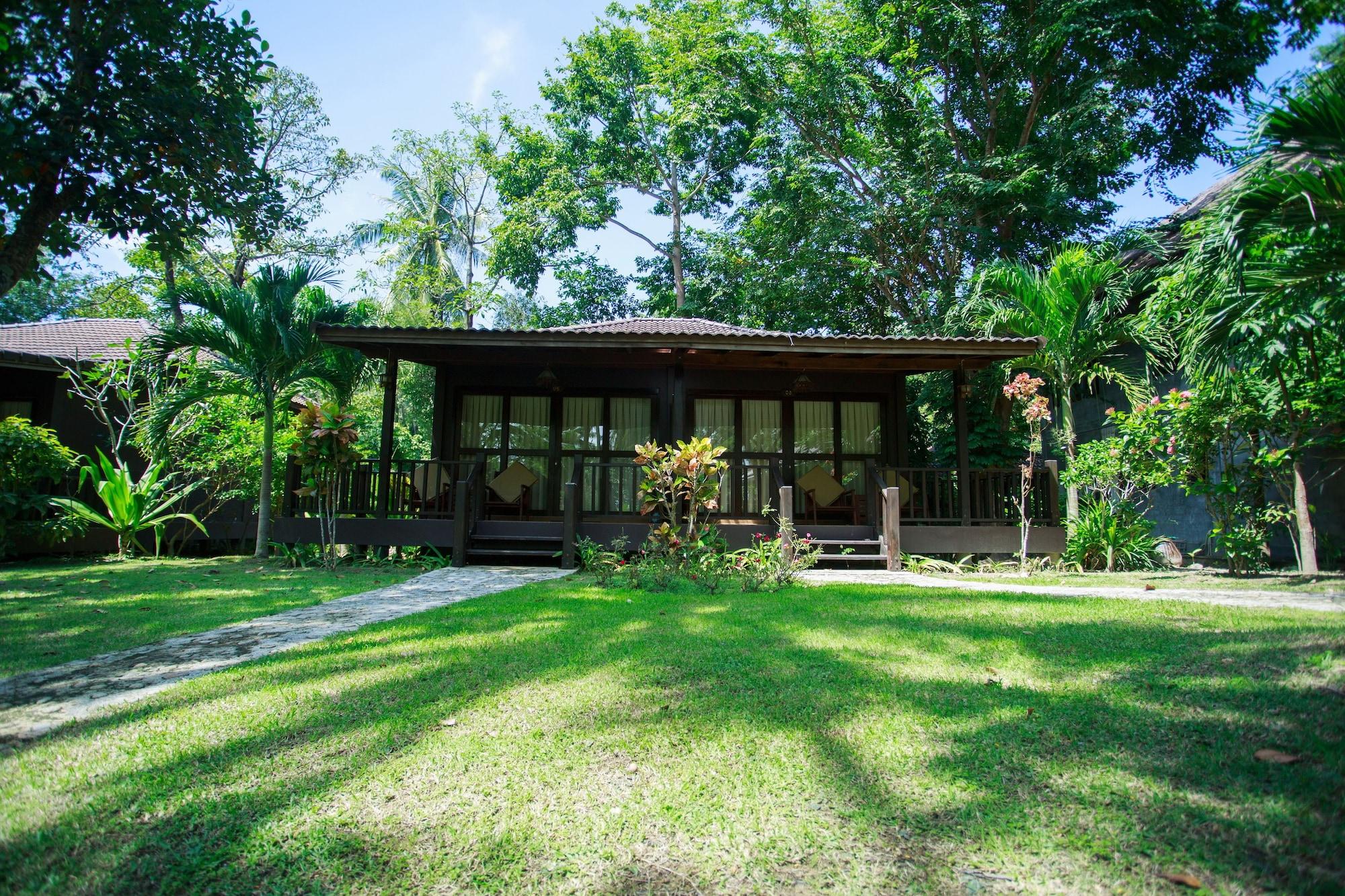 Banraya Resort And Spa Koh Racha Yai Exterior photo