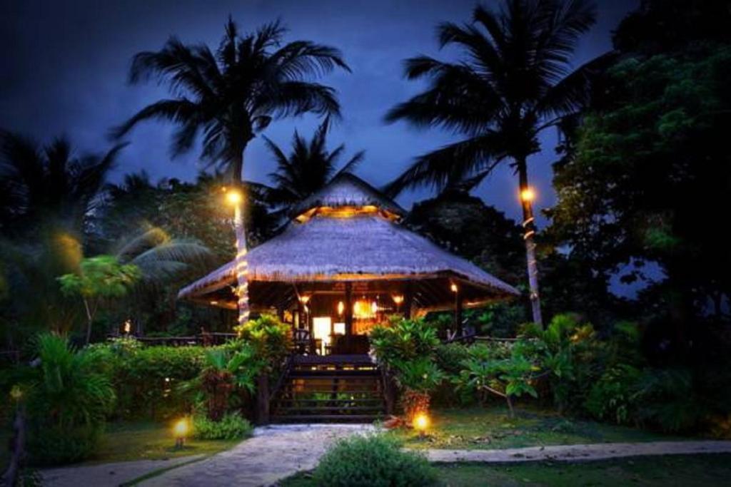Banraya Resort And Spa Koh Racha Yai Exterior photo