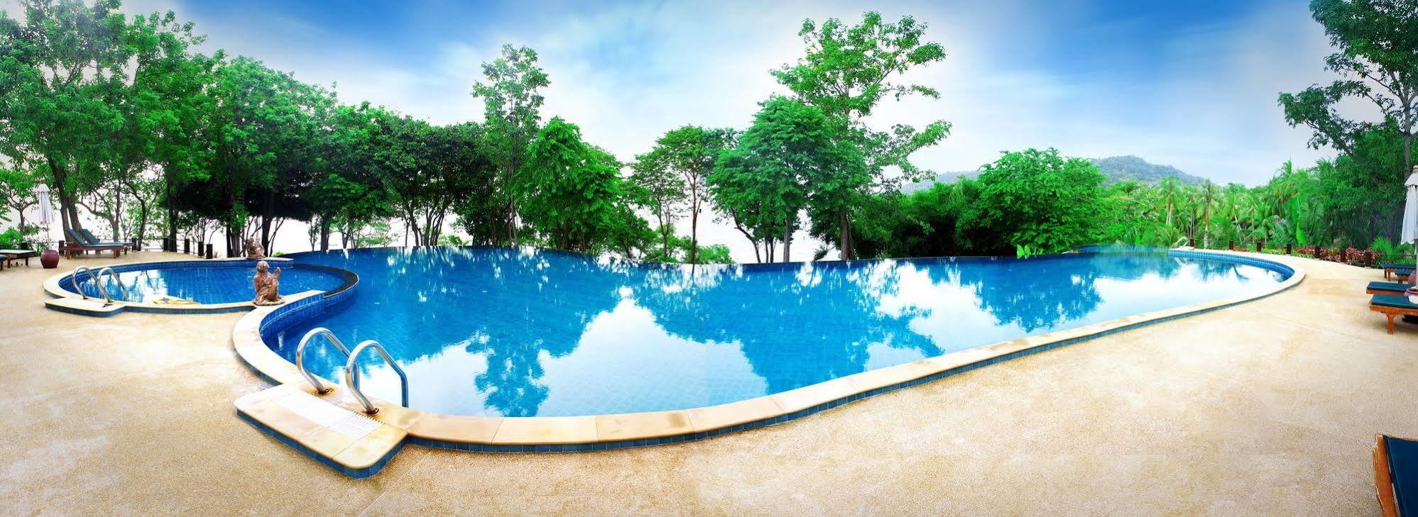 Banraya Resort And Spa Koh Racha Yai Exterior photo